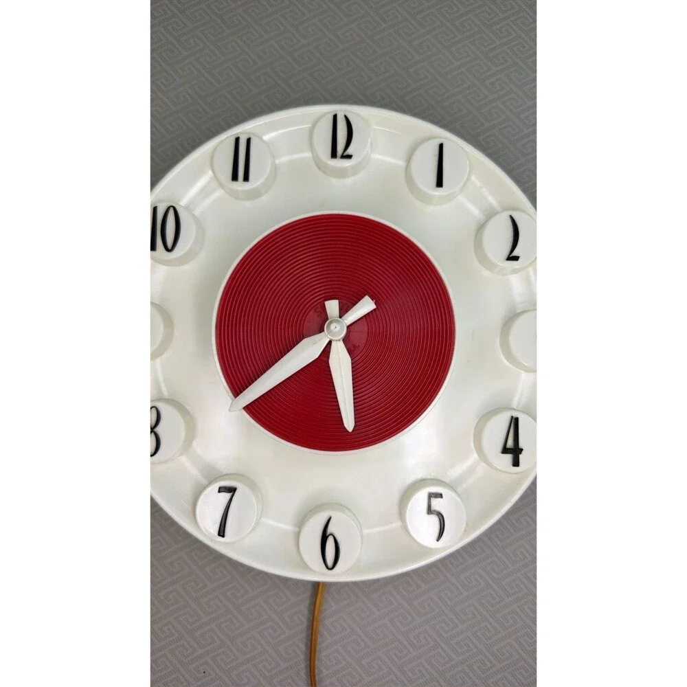 Vintage Spartus Model 522 Kitchen Wall Clock MCM WORKS! Harold Products Co